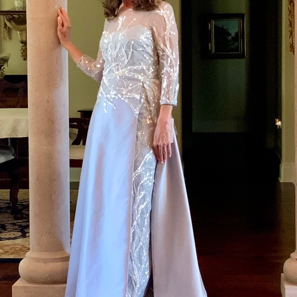 Rickie Freeman For Teri Jon Mother of Bride dress silver Size 6